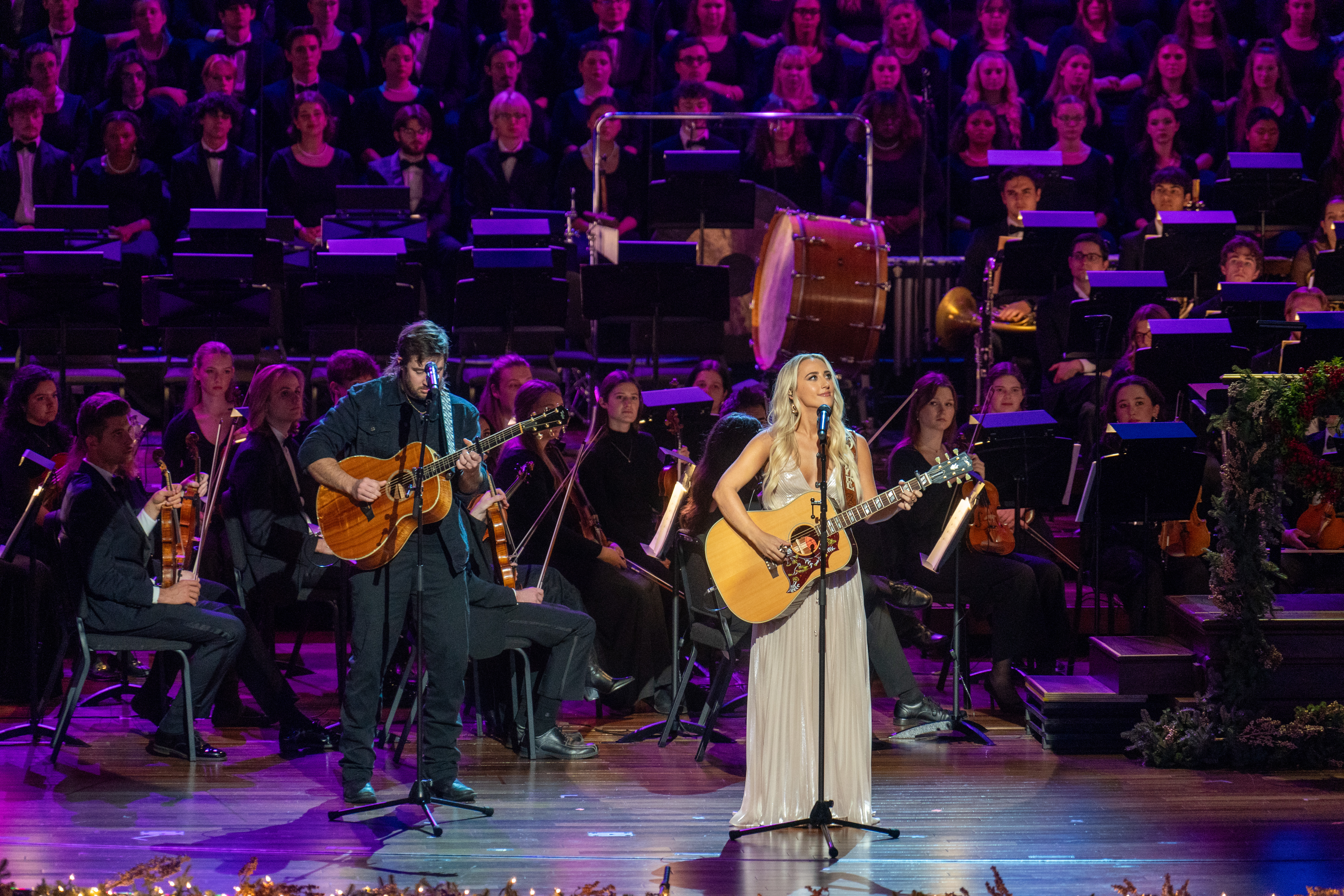 Ashley Cooke performing at Christmas at Belmont 2024