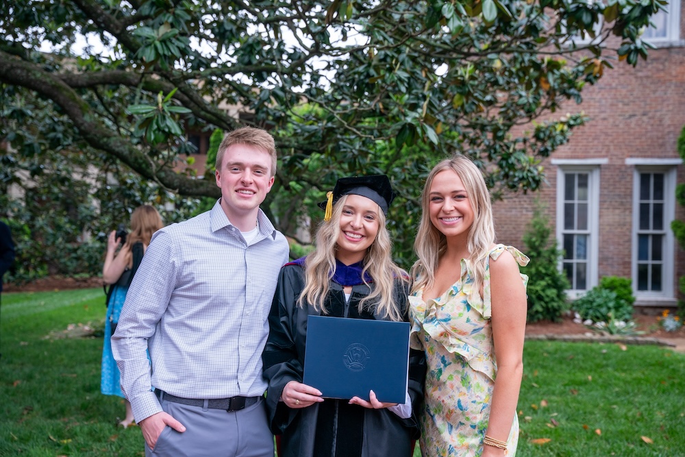 Belmont Celebrates 2024 Spring Commencement 