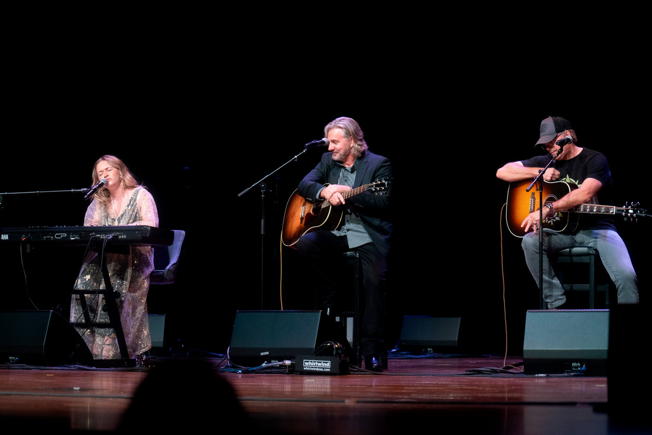 songwriters round with emily falvey, dwayne obrien, kelley lovelace