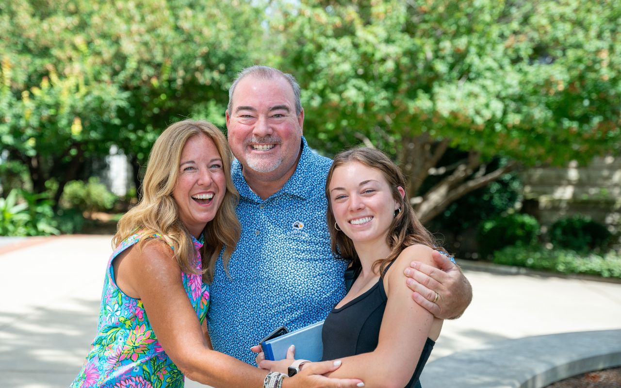 New Belmont student with her family