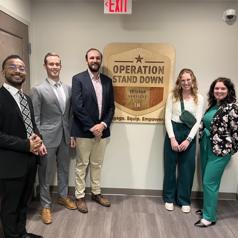 Group picture of law students at Operation Stand Down- Nashville