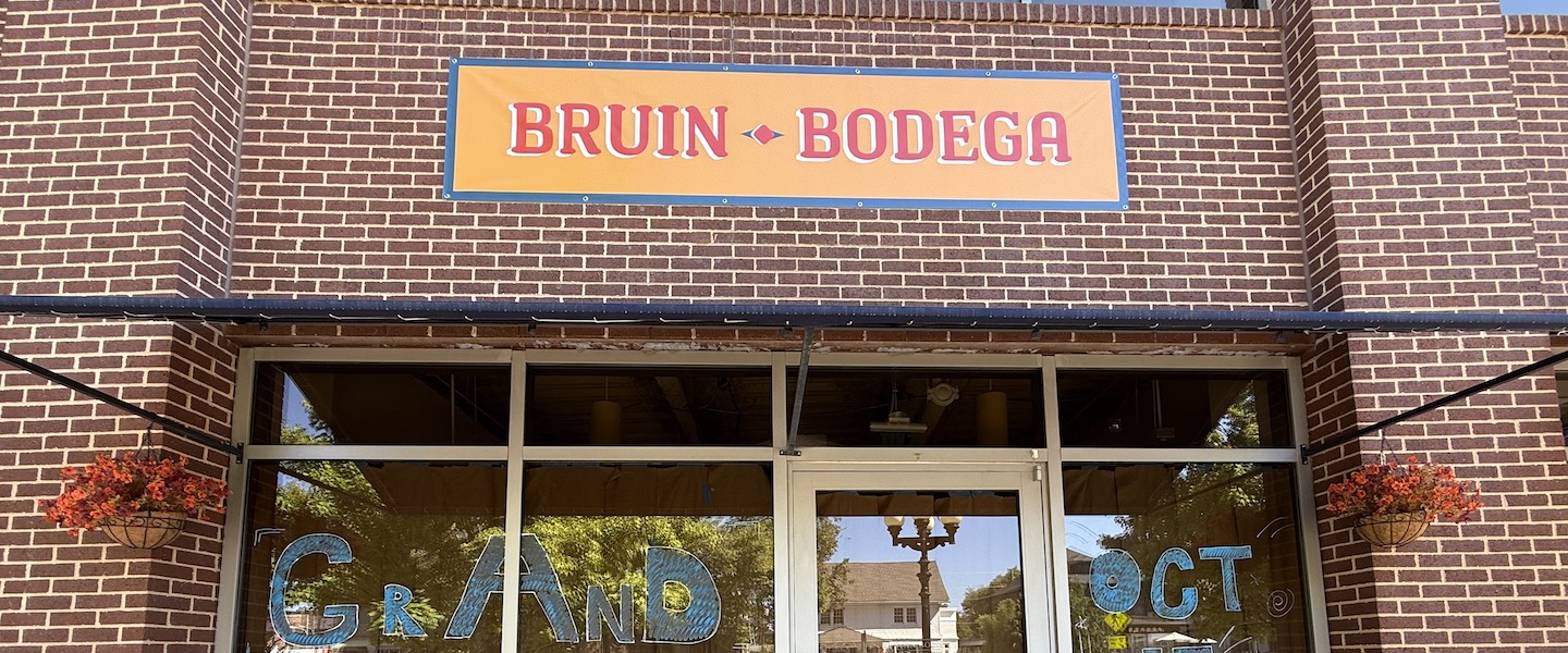 Bruin Bodega exterior
