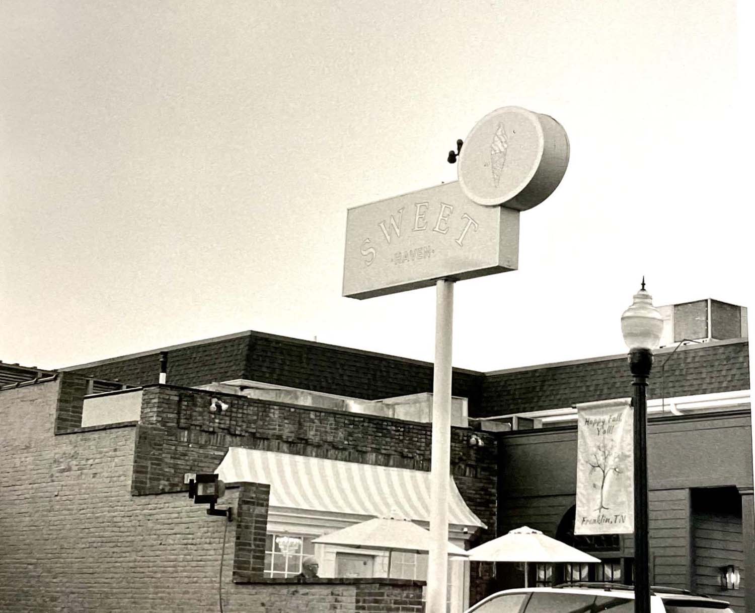 Old diner in black and white